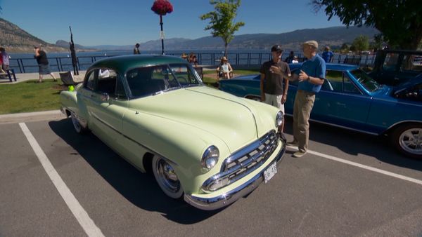 Mi Coche Clasico - Crucero por La Playa de Peach City