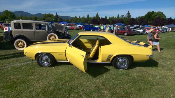 Mi Coche Clasico - Crucero por Medford