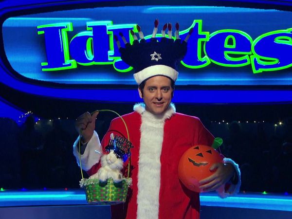 Idiotest - Holiday Mash-Up