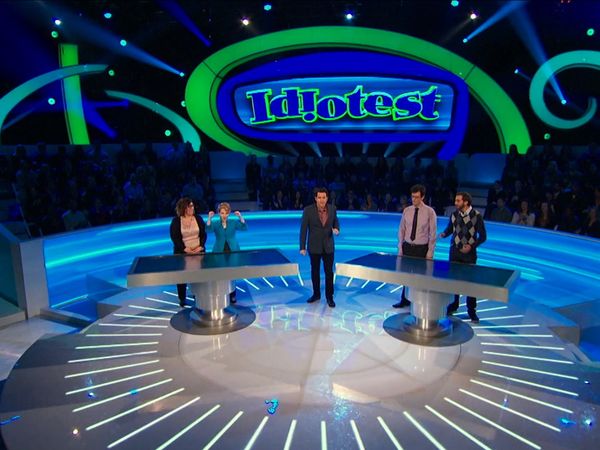 Idiotest - Married Couple vs. Friends