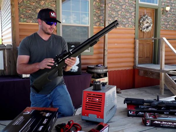Fishing & Hunting Texas - Airbow Hunting For Hogs and Crappie Fishing