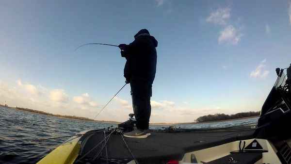Fishing & Hunting Texas - Bass Fishing With Frank Talley on Lake Fairfield