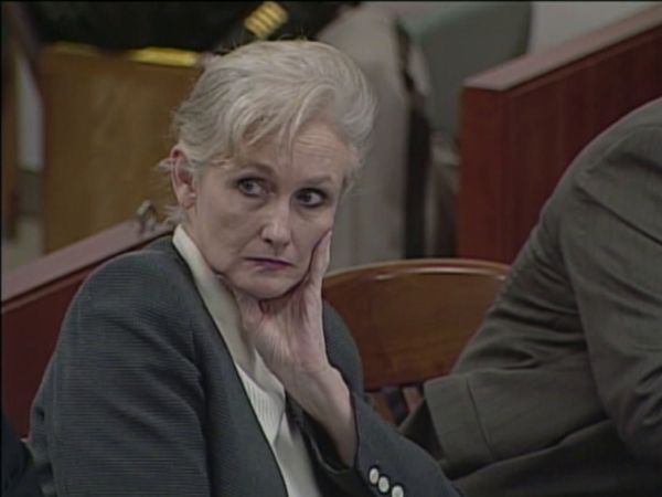 Medical Detectives - For Love Or Money