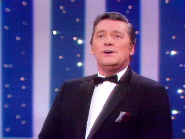 The Ed Sullivan Show: A Salute To The Red White and Blue - The Ed Sullivan Show: A Salute To Red, White and Blue Ep. 3