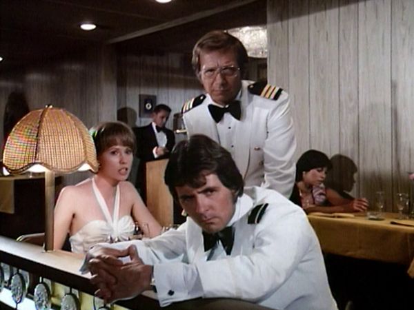 Love Boat - Der Kapitän und die Lady /​ Hochzeit auf Raten /​ Das Poster des Monats