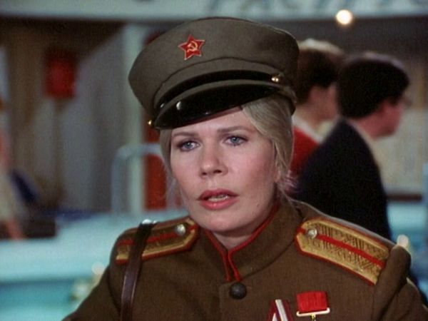 Love Boat - Kreuzfahrt wider Willen / Captain Stubings Jugendsünde / Einen Wodka für den Doktor