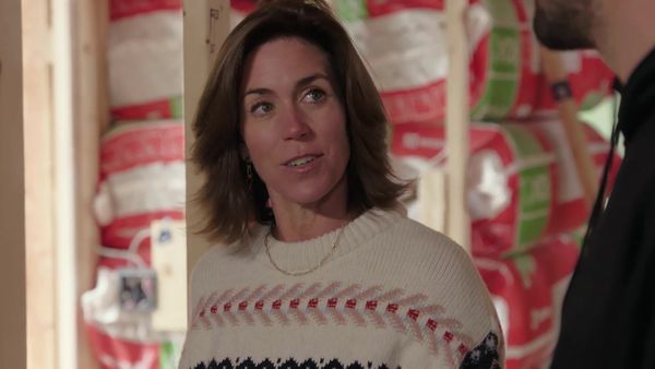 Sarah's Mountain Escape - Shrink Wrap Reno
