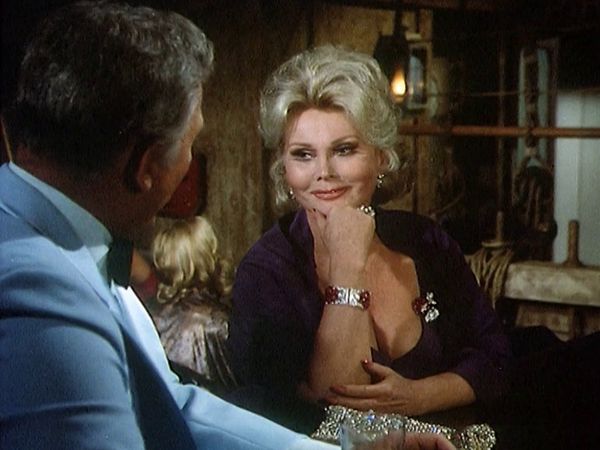 Love Boat - Eine blonde, diebische Elster / Natalie oder Annette / Der Held, der keiner ist