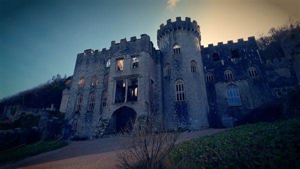 Ghost Dimension - Gwrych Castle: Secrets of the Unknown