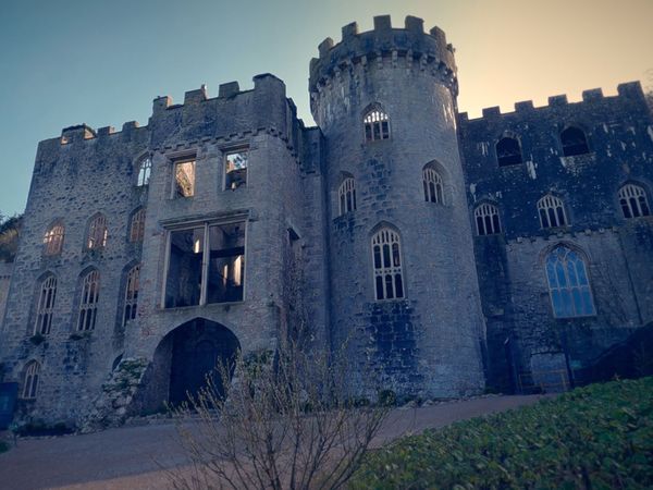 Ghost Dimension - Gwrych Castle: Secrets of the Unknown