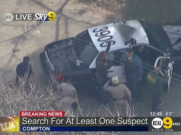 Car Chase - Wild Pursuits: 2013 - Officers search for burglary suspects in Compton after high-speed chase