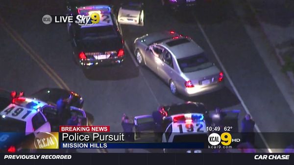 Car Chase - Wild Pursuits: 2013 - Police chase suspect through San Fernando Valley