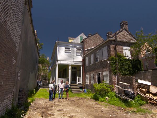 This Old House - Charleston Single House | Southern Charm, Season Premiere