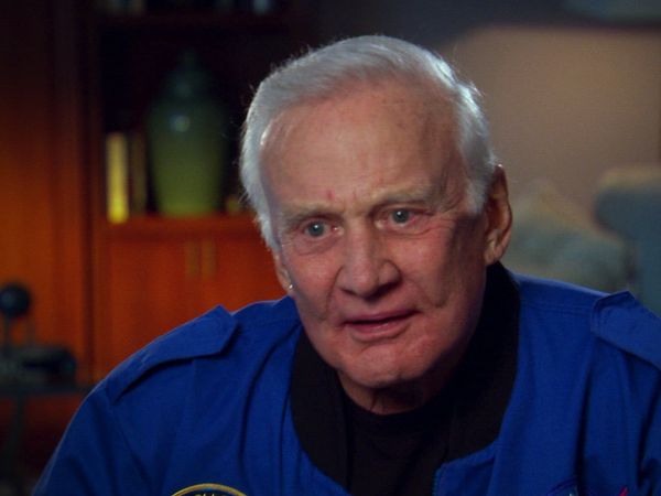 Ancient Aliens - Space Station Moon