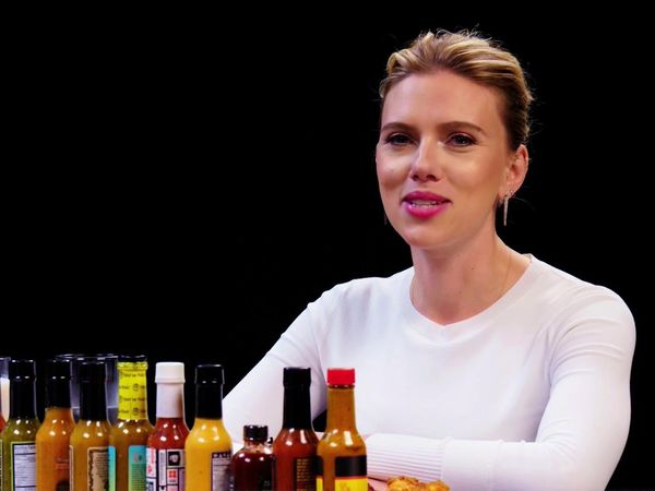 Hot Ones - Awards Season Specials - Scarlett Johansson Tries to Not Spoil "Avengers" While Eating Spicy Wings