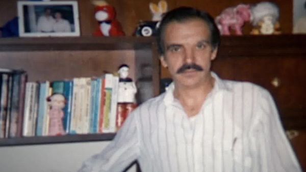 El Asesino de la Baraja - Tambores de Guerra