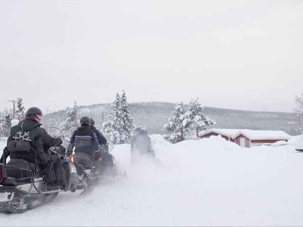Jet Set - The Ice Hotel vs Barbados