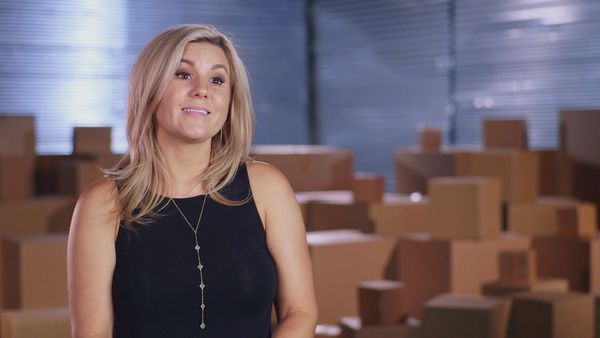 Storage Wars - One Girl's Trinket is Another Man's Treasure