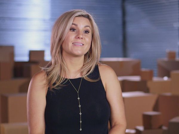 Storage Wars - One Girl's Trinket is Another Man's Treasure
