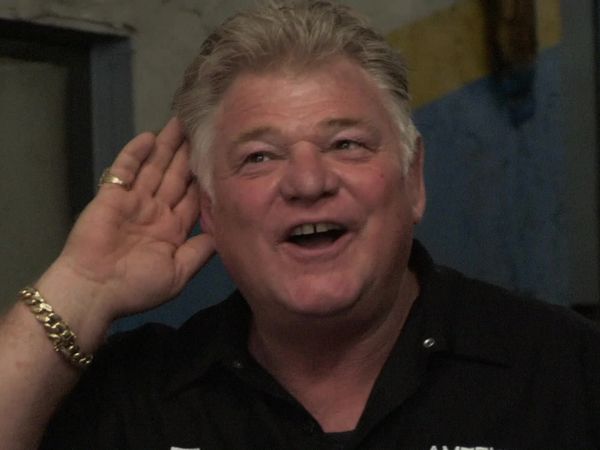 Storage Wars - Weekend at Barry's