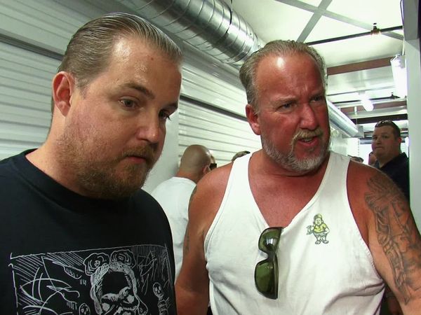 Storage Wars - Who Wet the Sheets?
