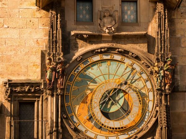 Enigma Chronicles - Enigma Chronicles: Time Warp Tales: Unraveling the Enigma of Time Travel