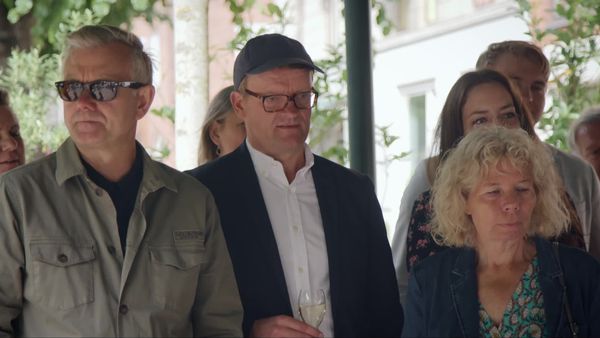 Klovn - Namnplattan På Frederiksberg Allé