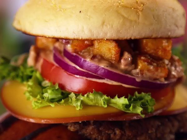 Best of Carnival Eats CA - Burger Bonanza