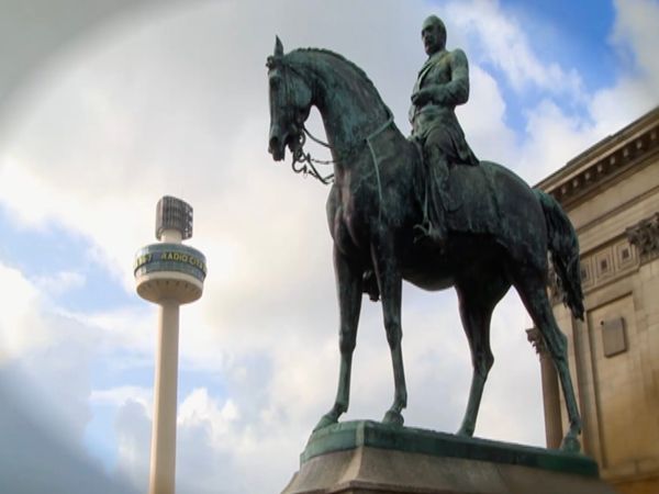 Españoles en el Mundo - Liverpool