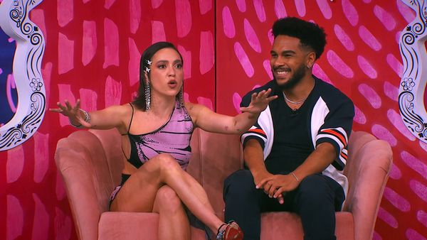 Tinder Apresenta: MTV Beija Sapo - Gilson