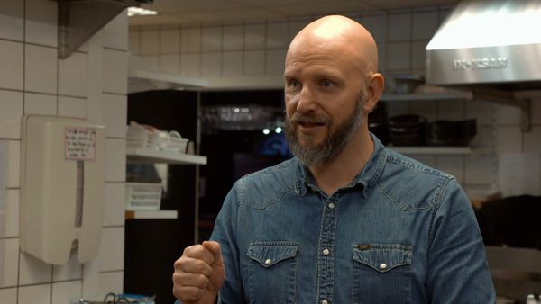 Med kniven for struben - Episode 706
