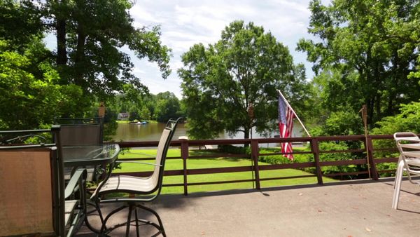 Lakefront Bargain Hunt - A Wake Zone to Call Home
