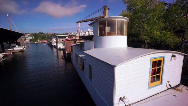Lakefront Bargain Hunt - Lake Union Launch in Seattle, Washington
