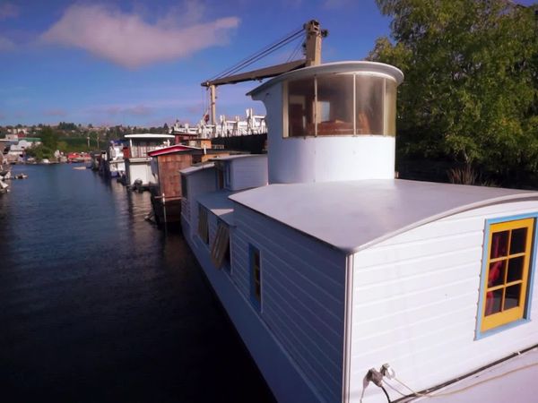 Lakefront Bargain Hunt - Lake Union Launch in Seattle, Washington