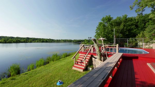 Lakefront Bargain Hunt - Pocono Paradise