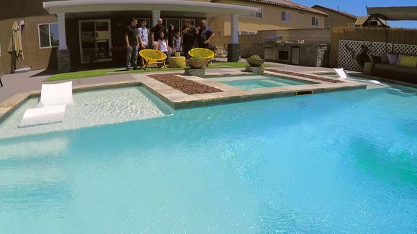 Pool Kings - Clean and Classic in Corona