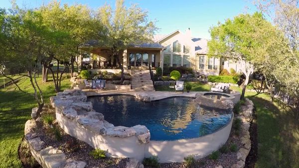 Pool Kings - Hill Country Heaven