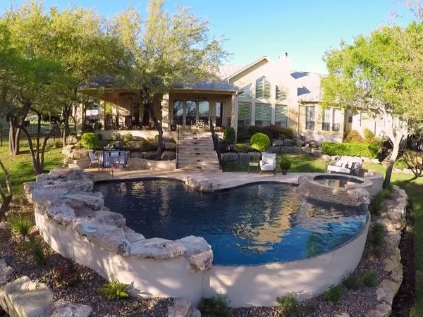 Pool Kings - Hill Country Heaven