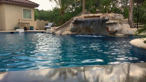 Pool Kings - Pool Party Paradise