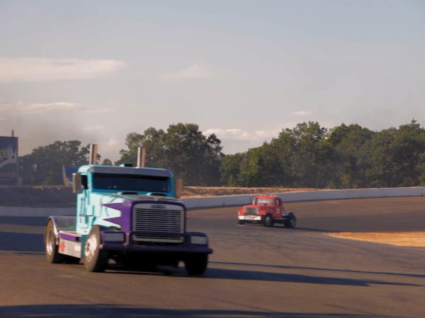 Big Rig Warriors - Episode 108