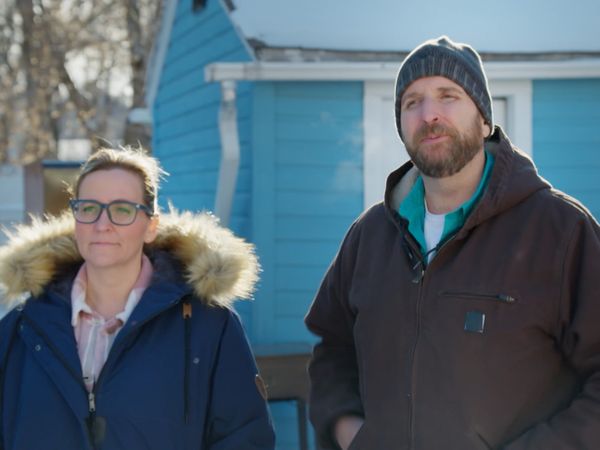 Hoarder House Flippers - Episode 208