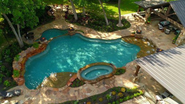 Pool Kings - Texas-Sized Retreat