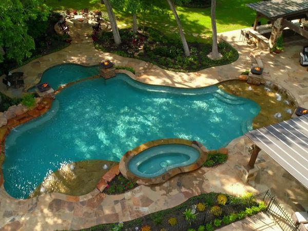 Pool Kings - Texas-Sized Retreat