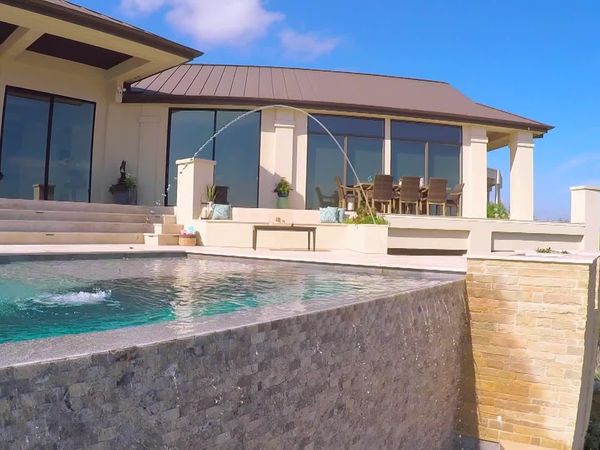 Pool Kings - All About the View