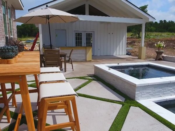 Pool Kings - Clean Lines and Clean Water