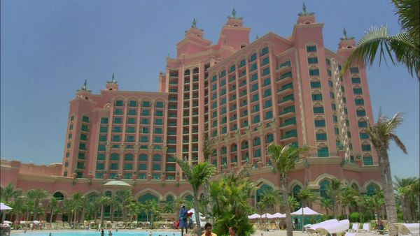 Travel In Style - Ascot and Dubai