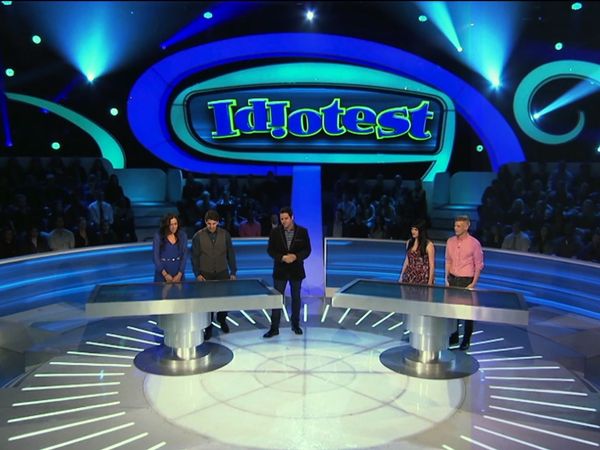 Idiotest - Dating Couple vs. Exes