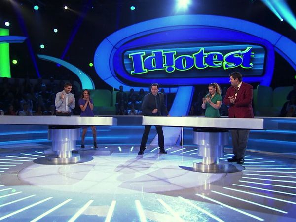 Idiotest - Cosplay Co-Workers vs. Dog-Walking Daters