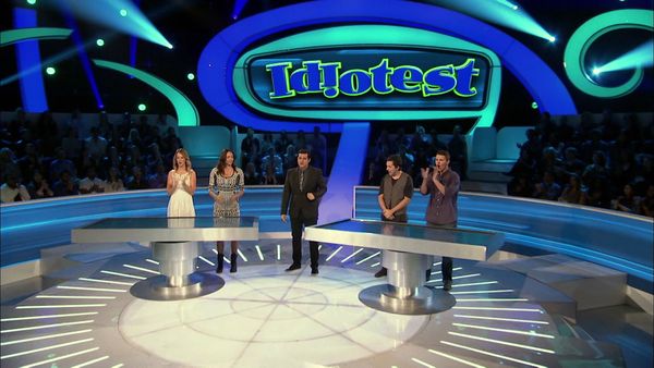 Idiotest - Models vs. BFFs