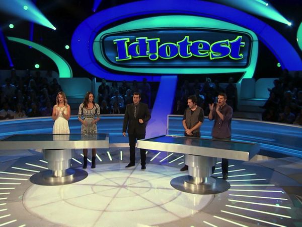 Idiotest - Models vs. BFFs
